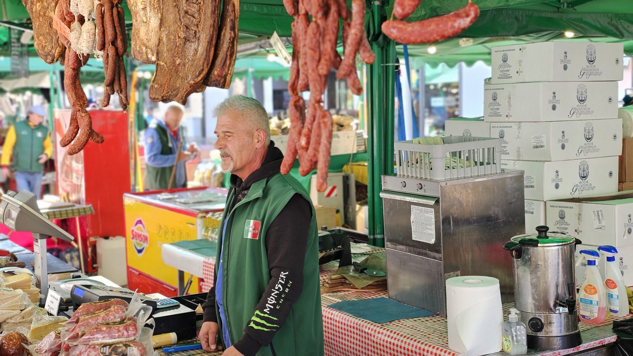 Italienischer Markt  April